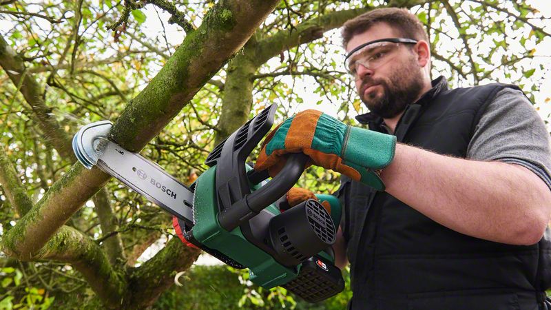 Robert Bosch Power Tools GmbH Cordless chainsaw UniversalChain 18 - Image 2