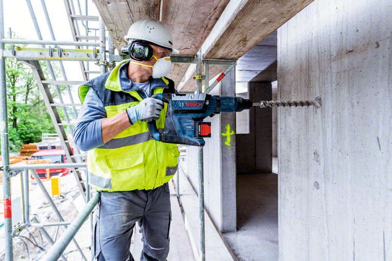 Robert Bosch Power Tools GmbH Cordless Rotary Hammer BITURBO with SDS max GBH 18V-45 C - Image 10