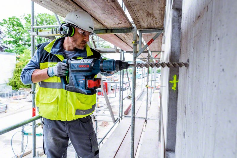 Robert Bosch Power Tools GmbH Cordless Rotary Hammer BITURBO with SDS max GBH 18V-45 C - Image 11