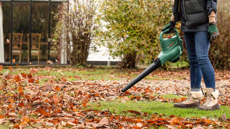 Robert Bosch Power Tools GmbH Garden vacuum UniversalGardenTidy 2300 - Image 2