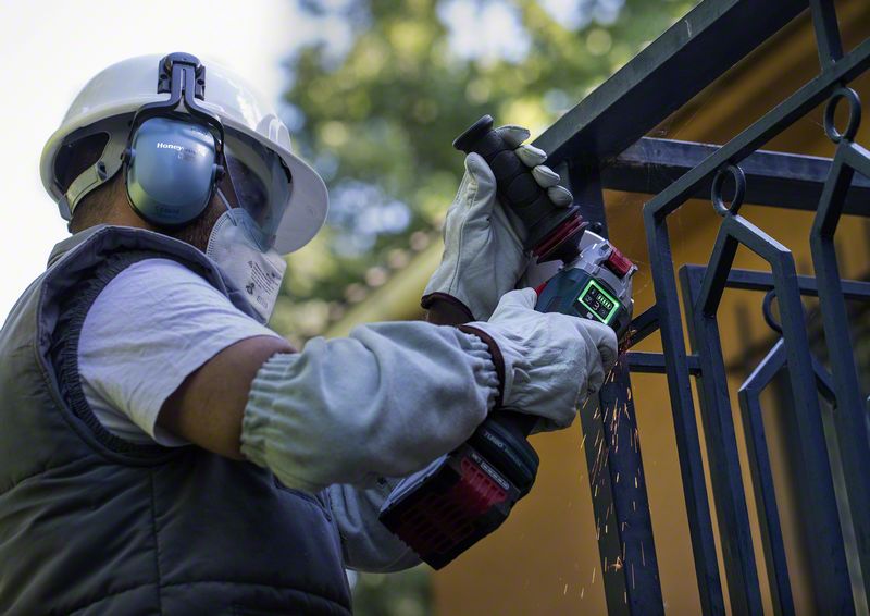 Robert Bosch Power Tools GmbH EXPERT Diamond Metal Wheel X-LOCK Cutting Disc 125 x 22.23 mm. For small angle grinders - Image 15