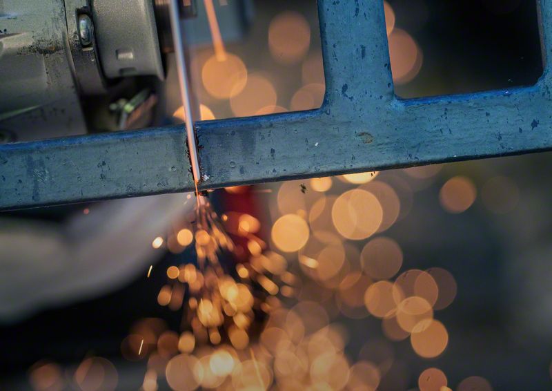 Robert Bosch Power Tools GmbH EXPERT Diamond Metal Wheel X-LOCK Cutting Disc 125 x 22.23 mm. For small angle grinders - Image 22