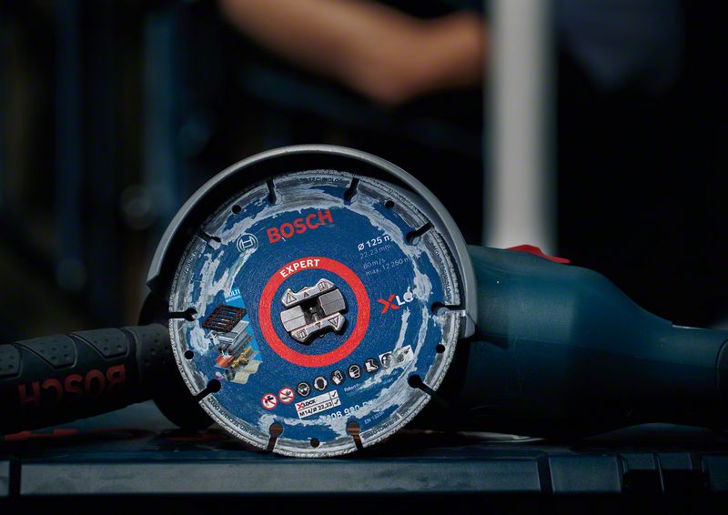 Robert Bosch Power Tools GmbH EXPERT Diamond Metal Wheel X-LOCK Cutting Disc 125 x 22.23 mm. For small angle grinders - Image 19