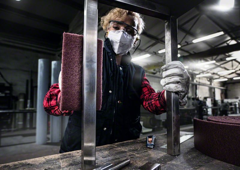 Robert Bosch Power Tools GmbH EXPERT N880 Fleece Roll for Handsanding 150 mm x 10 m, Medium A. For hand sanding - Image 11